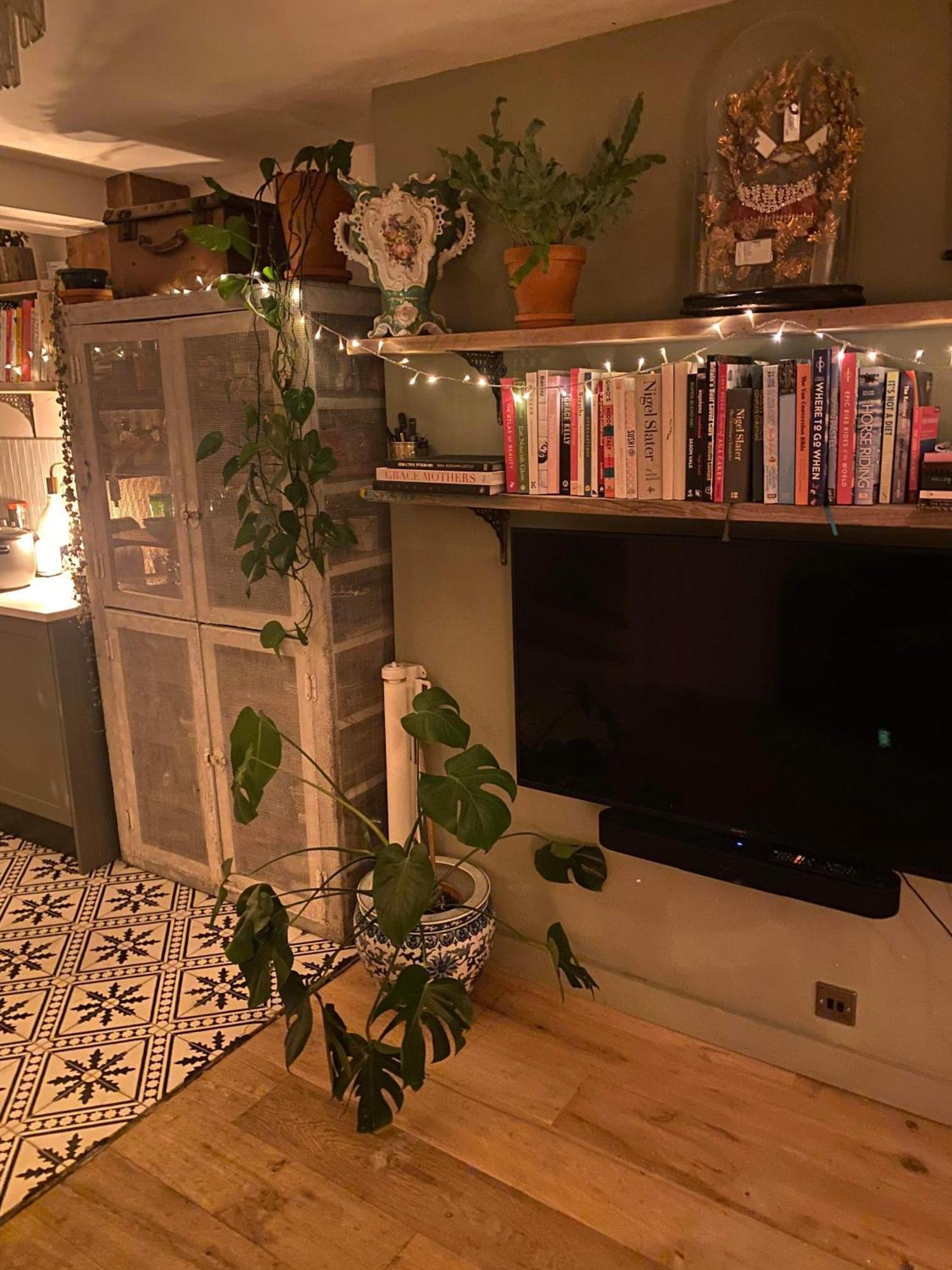 Stylish & Cosy Boutique Townhouse 1 Bedroom, 1 Sofa Bed - Sleeps 4 كرايستشيرش المظهر الخارجي الصورة